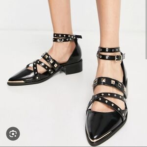 ASOS Wide Fit Modish Hardware Point Flat in Black Size US 7 UK 5